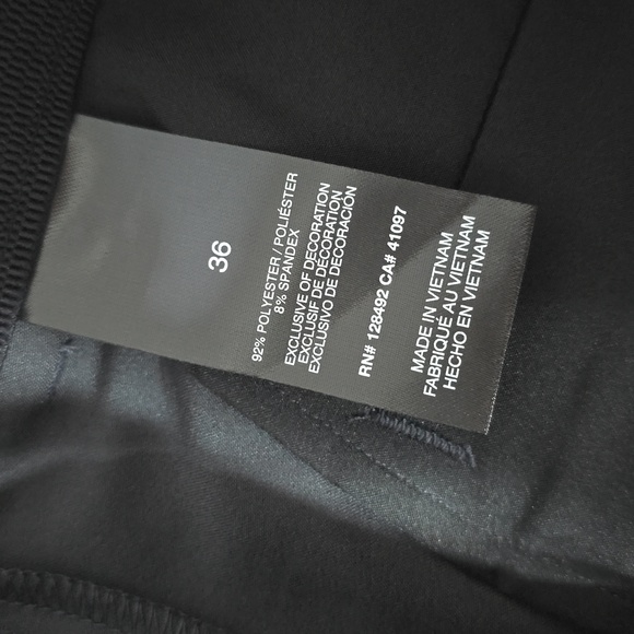 Greg Norman Performance Shorts. Stretch. Moisture wicking. Size 36. nwt - Picture 6 of 6